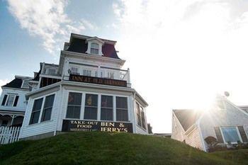 Inn At Old Harbor New Shoreham Exterior photo